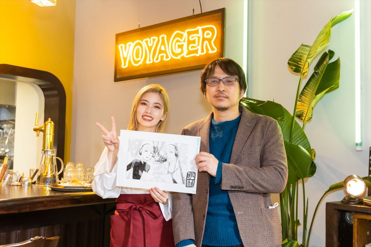 ドラマ『波よ聞いてくれ』(左から)小芝風花、沙村広明