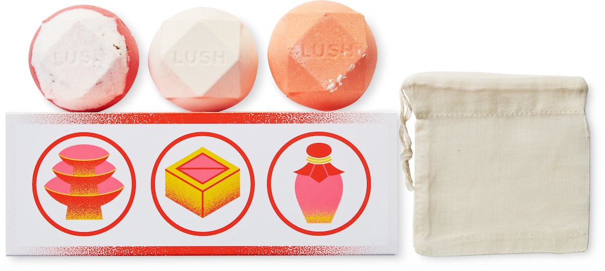「LUSH」日本酒から着想を得たバスボムセット登場！　繰り返し使えるティーバッグを付属