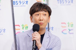 東京03・飯塚悟志、TBSラジオ春の新番組記者会見に登場