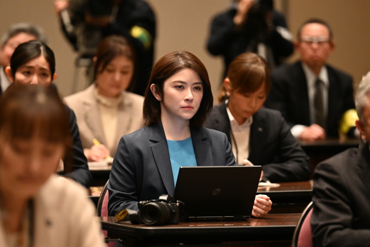 『罠の戦争』“鷲津”草なぎ剛、不気味な微笑みからのまさかの行動にネット騒然「闇堕ちしないで！」