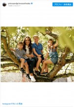 キャサリン妃、子どもたち3人と木登り　イギリスの母の日を祝うフォト公開　※「プリンス＆プリンセス・オブ・ウェールズ」インスタグラム