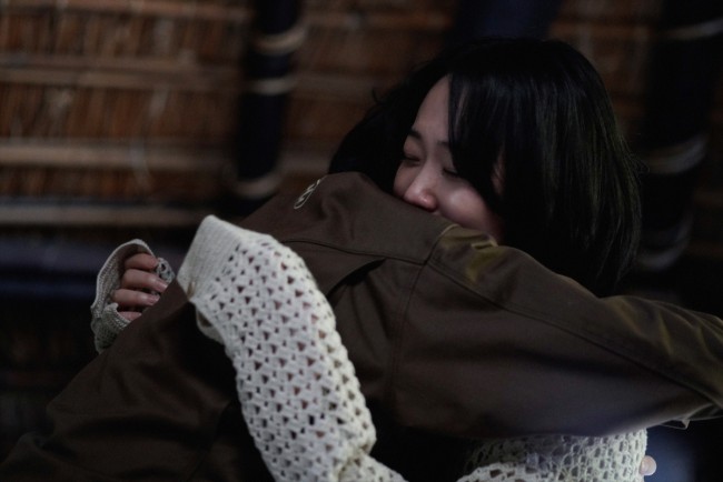 『ヴィレッジ』横浜流星と初共演の黒木華「お芝居のやり取りをより深くできた」　新カット解禁