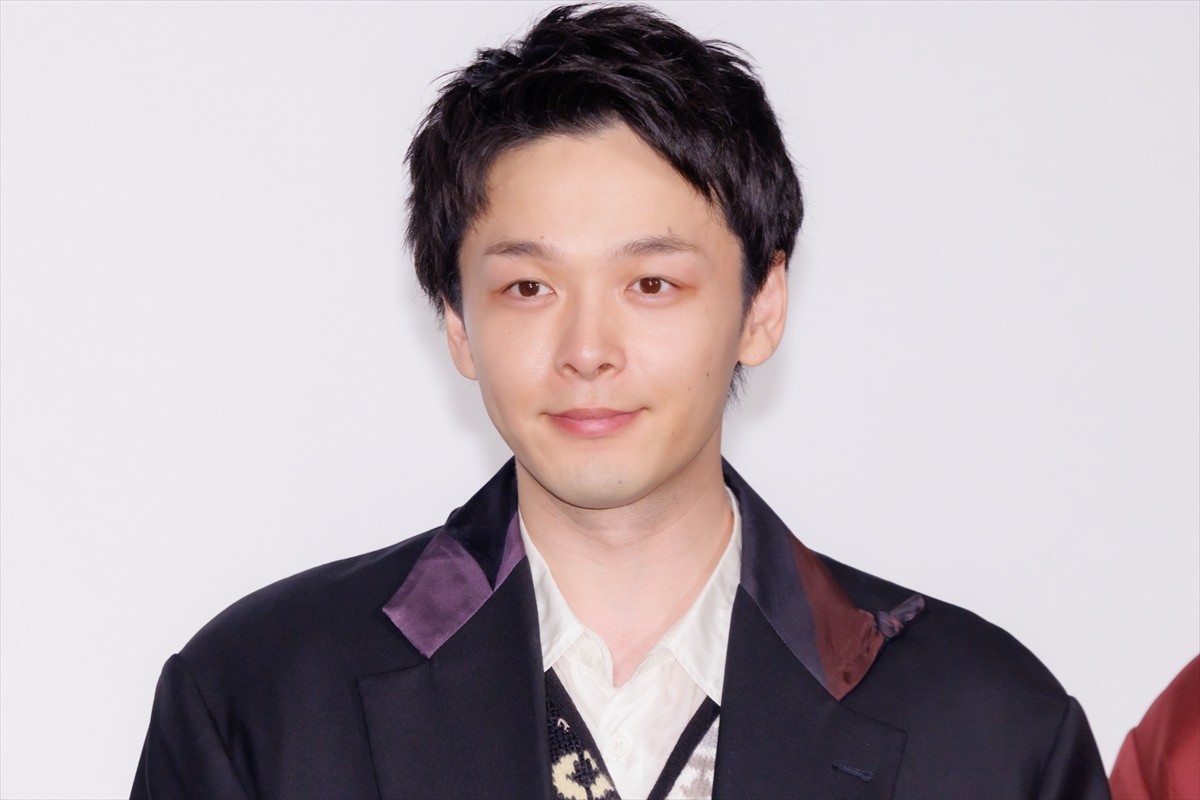 中村倫也、結婚後初の公の場　日村勇紀が共演者の反応明かす「一気にグループLINEが動いた」