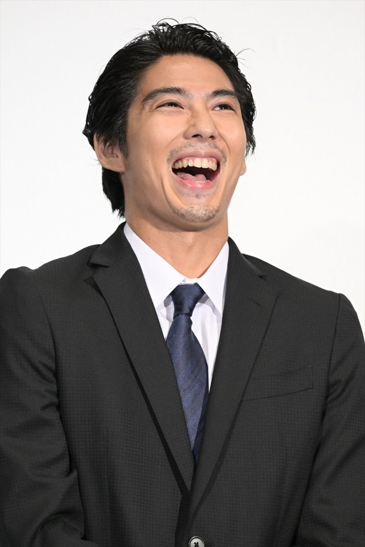 鈴木亮平、劇場版『TOKYO MER』への熱い思い「人間賛歌になれば」　“妹”佐藤栞里との偶然の再会も明かす