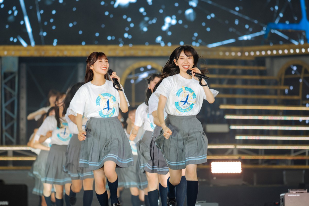 日向坂46、初スタジアムでデビュー4周年ライブ　休演の影山優佳＆山下葉留花サプライズ登場で32人全員そろう