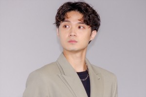 磯村勇斗、映画『最後まで行く』大階段スペシャルフォトセッション＆完成披露舞台挨拶に登場