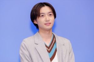 大西利空、映画『水は海に向かって流れる』完成披露試写会に登場