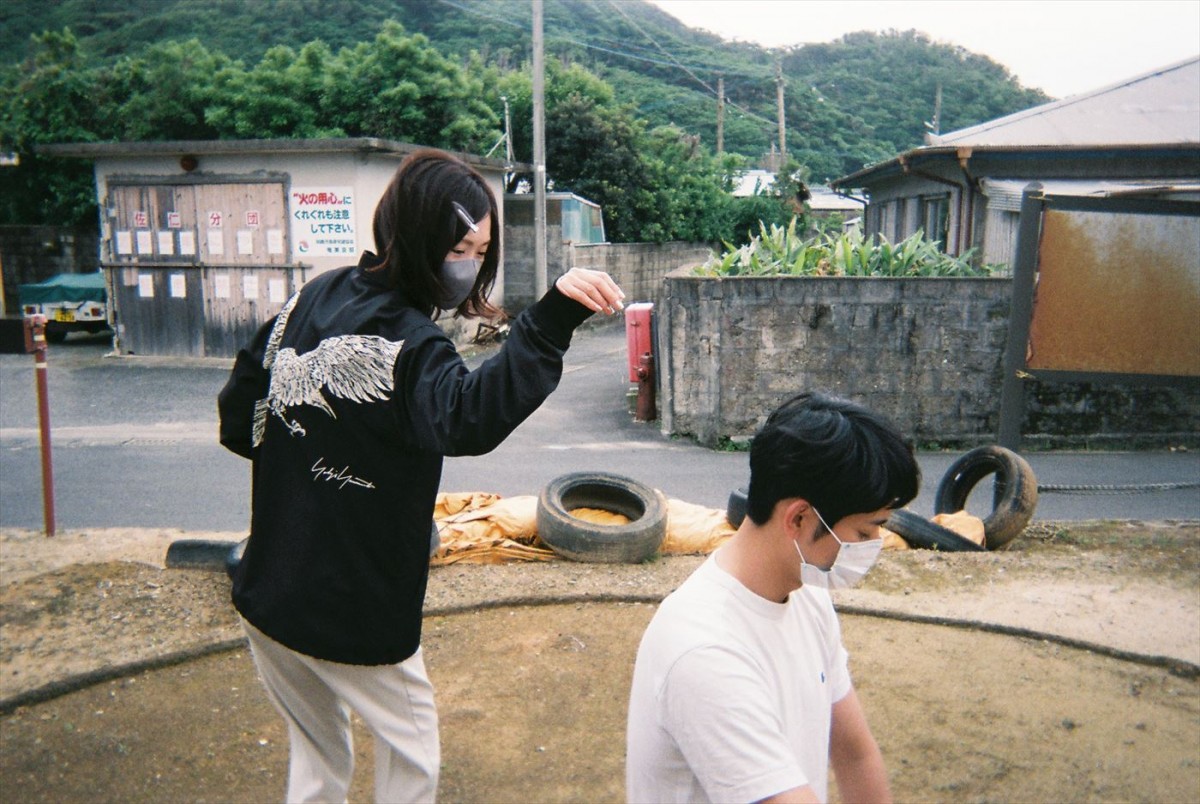 なにわ男子・西畑大吾主演『忌怪島／きかいじま』、キャスト自ら撮影のオフショット解禁