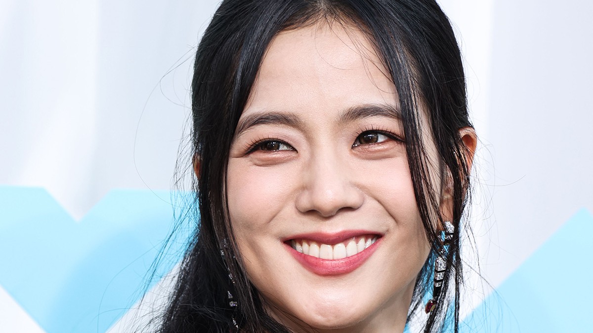 BLACKPINK ジス、大阪公演欠席を日本語で謝罪 「申し訳なく悲しい