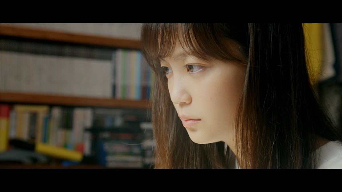 『日本統一』『ベイビーわるきゅーれ』プロデューサーが手掛ける新作！　佐藤玲主演『かかってこいよ世界』予告公開
