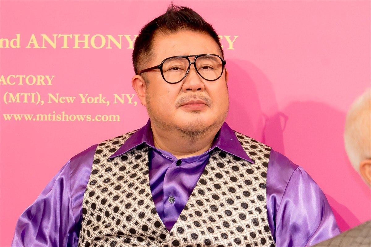 堂本光一、『チャーリーとチョコレート工場』共演の観月ありさの超絶スタイルに「隣に並びたくねぇっす！」