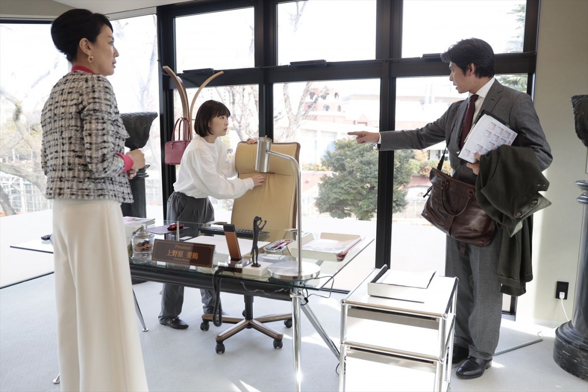板谷由夏、伊藤沙莉主演『シッコウ!!～犬と私と執行官～』第1話のキーパーソンに　今後の展開にも関係
