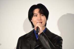 桜田通、映画『大名倒産』公開初日舞台挨拶に登場