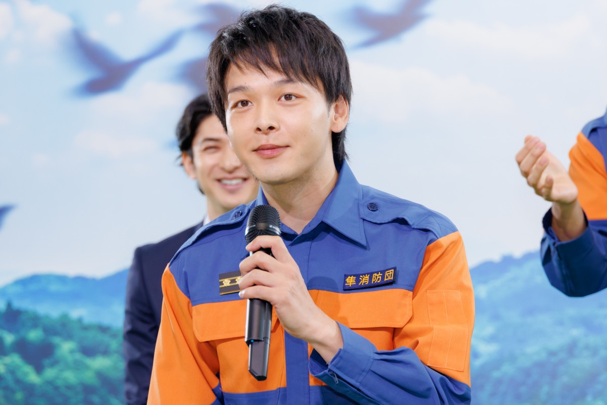 中村倫也、にぎやかな共演者に笑顔あふれる「『好き！』って思っています」