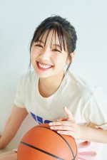 渡邉美穂　7月4日発売「週刊FLASH」より
