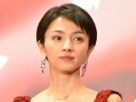 ドラマ『Women』でヒロインの青柳小春を演じた満島ひかり