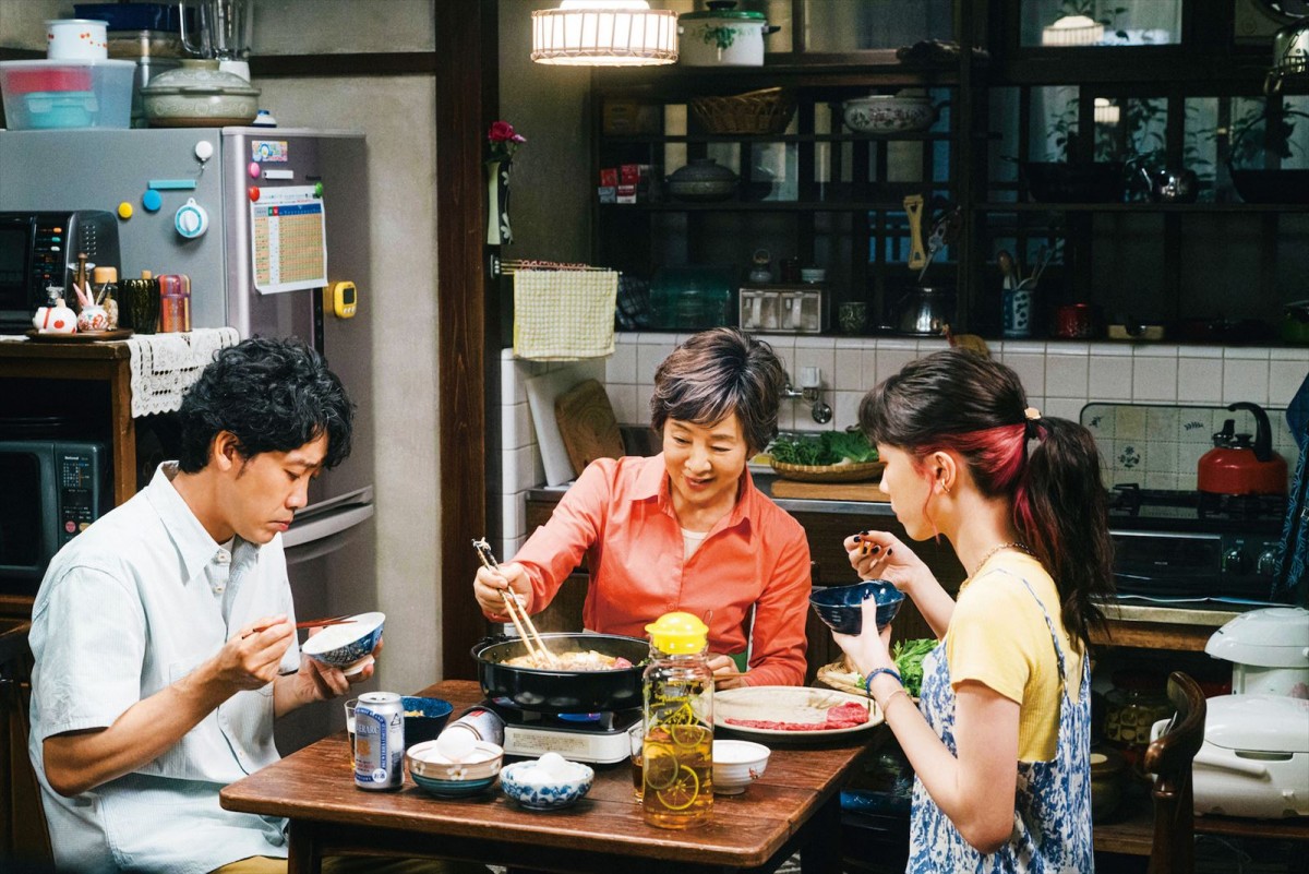 大泉洋、“母”吉永小百合の恋の予感に大困惑！　『こんにちは、母さん』本編映像＆場面写真公開