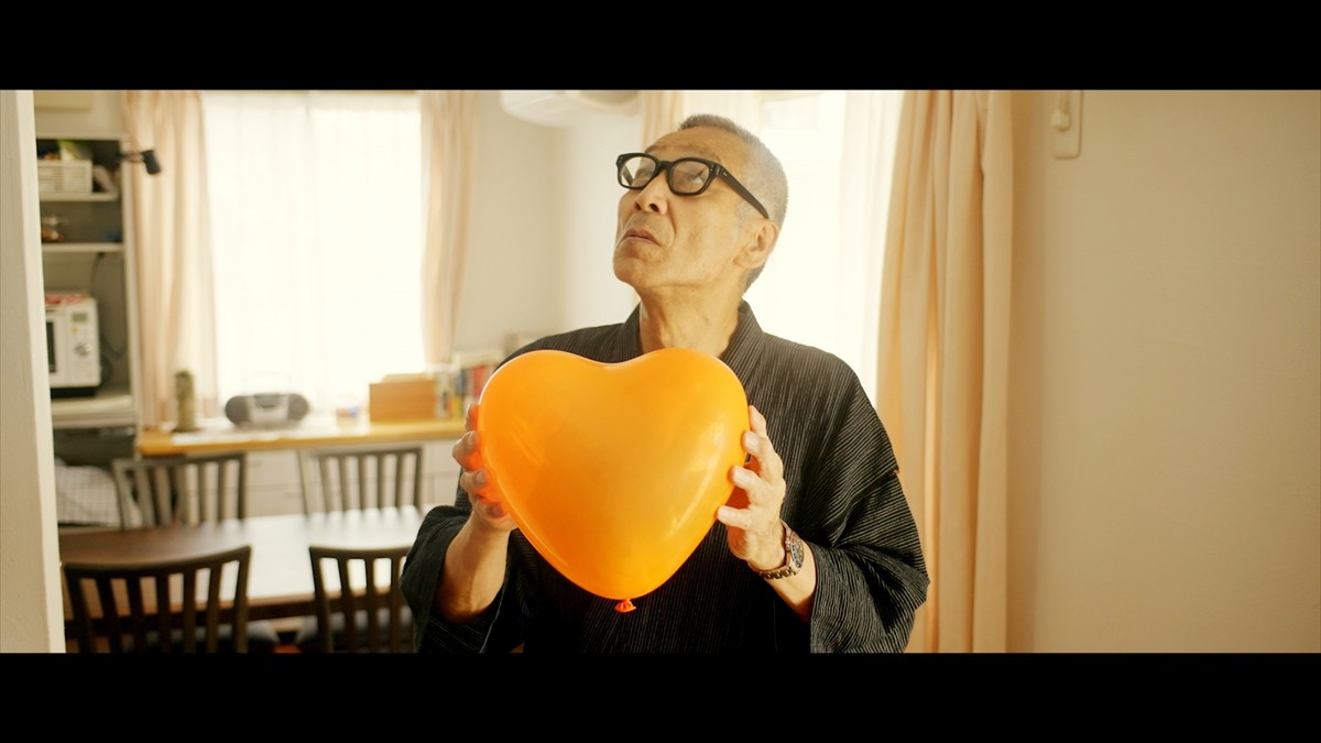 佐藤玲「この映画が少しでも皆さんの新しい発見になれば」　映画『かかってこいよ世界』メイキング＆ビジュアル解禁