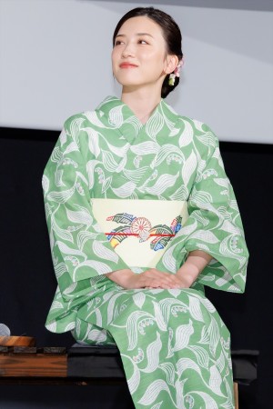 永野芽郁、映画『こんにちは、母さん』完成披露試写会に登場