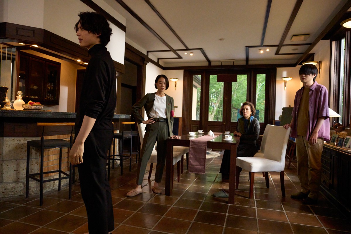 『ノッキンオン・ロックドドア』“倒理”松村北斗＆“氷雨”西畑大吾のバディに「最強」「息ぴったり」の声