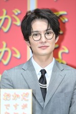 岡田将生、映画『ゆとりですがなにか インターナショナル』完成報告会見に登場