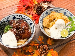 「丸亀製麺」秋の新メニューは超濃厚！　鶏×タルタルの“やみつきな味わい”を先行体験＜試食レポ＞
