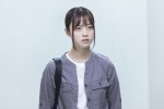 映画『禁じられた遊び』より比呂子（橋本環奈）
