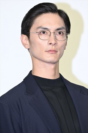 高良健吾、NHKスペシャル『アナウンサーたちの戦争』取材会に登場