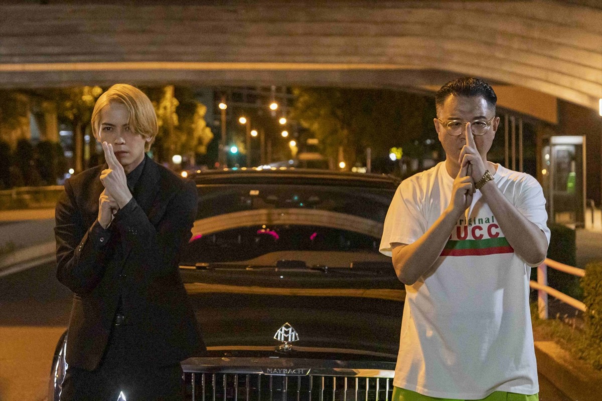 シソンヌ・長谷川忍、Jホラー界の巨匠・中田秀夫から直々の指名！ 『禁じられた遊び』で胡散臭さ満点の霊能者を怪演