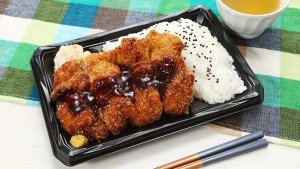 230905_ローソンストア100