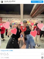 “プロ野球選手夫人”枡田絵理奈&青木佐知が球場で対面　※「枡田絵理奈」インスタグラム