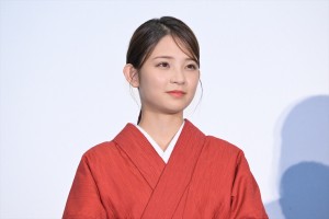 桃果、映画『唄う六人の女』完成披露上映会 舞台挨拶に登場