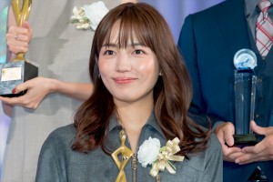 川口春奈、『東京ドラマアウォード2023』授賞式に登場