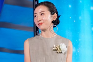 木南晴夏、『東京ドラマアウォード2023』授賞式に登場