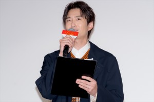 岡田将生、映画『ゆとりですがなにか インターナショナル』初日舞台挨拶に登場