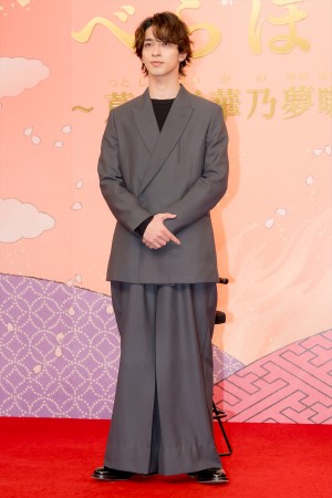横浜流星、大河ドラマ『べらぼう～蔦重栄華乃夢噺～』出演者発表会見に登場
