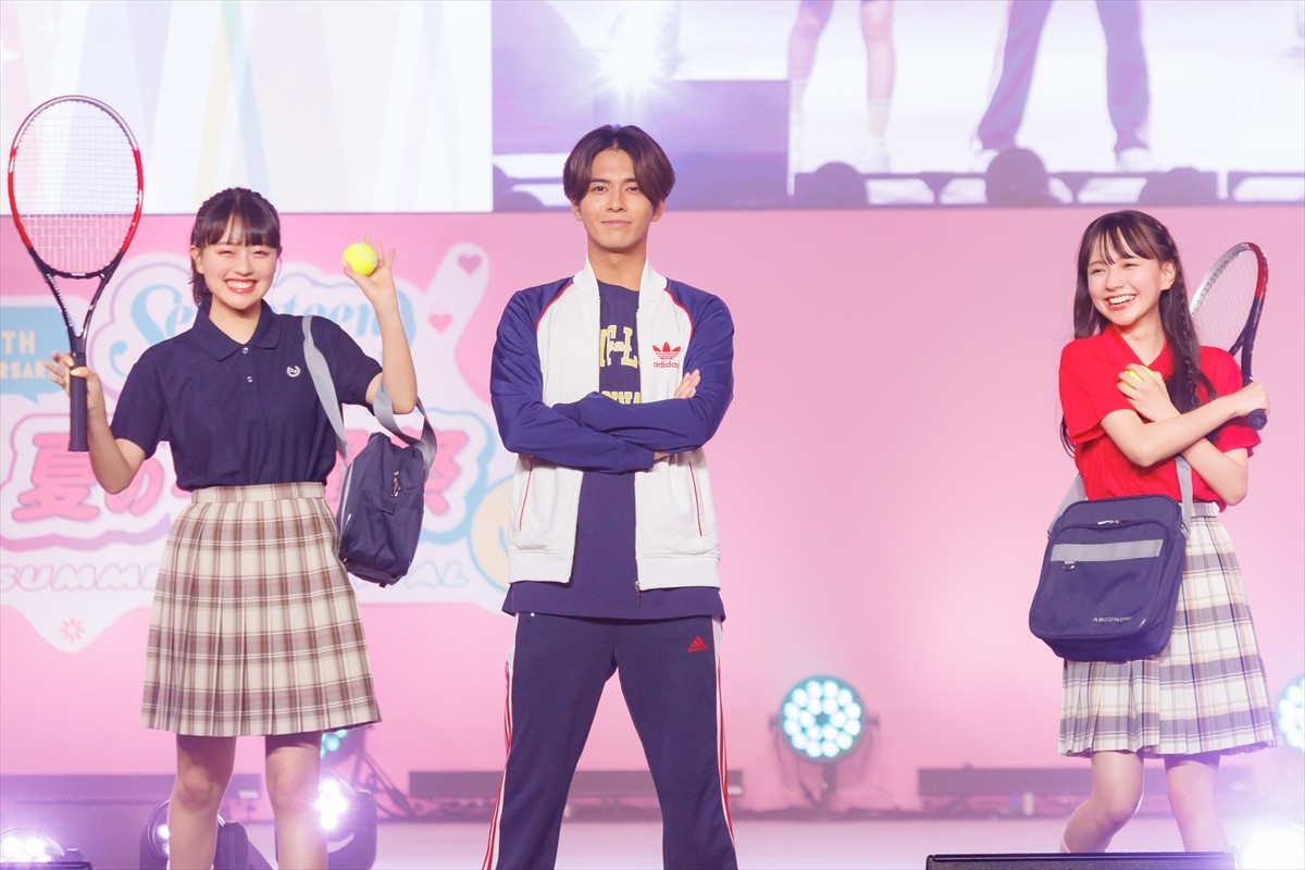 乃木坂46・久保史緒里＆日向坂46・小坂菜緒がランウェイに登場「最高の夏の思い出を作りたい」