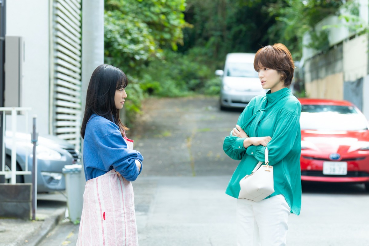 『ゆりあ先生の赤い糸』第2話　“ゆりあ”菅野美穂、夫“吾良”田中哲司を「パパ」と呼ぶ幼い姉妹と対面