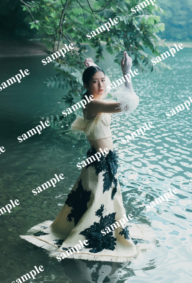 写真）櫻坂46・土生瑞穂、フォトブックパネル展開催 限定特典