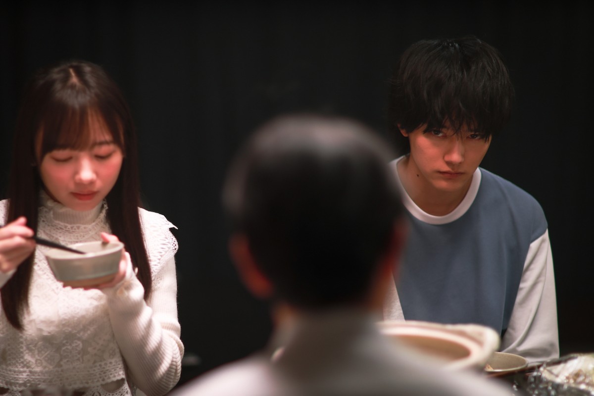 『泥濘の食卓』“深愛”齊藤京子、不倫相手の家族との食事に意外な反応　ネット騒然「やっぱヤバい」