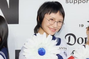 新しい学校のリーダーズ、「GQ MEN OF THE YEAR 2023」フォトコールに登場