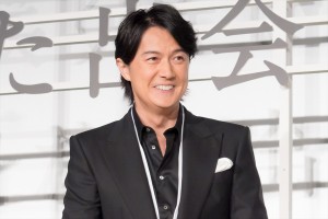 福山雅治、映画『あの花が咲く丘で、君とまた出会えたら。』完成披露試写会に登場