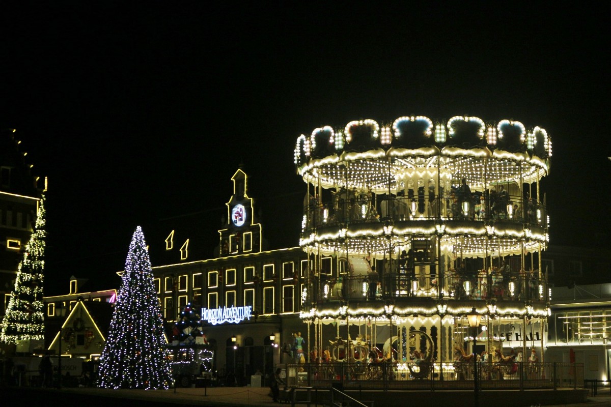 3階建てのメリーゴーランド