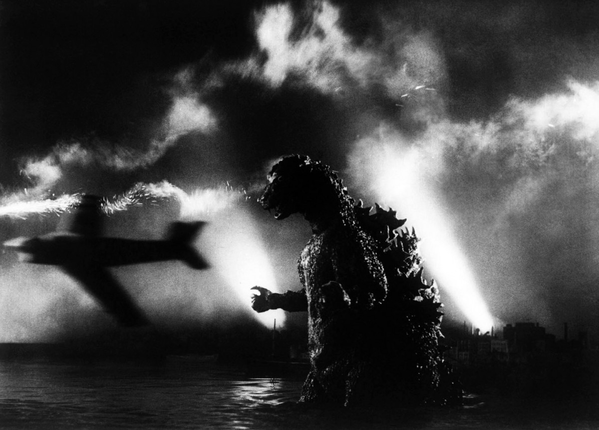 『ゴジラ』1954年の第1作を見てみたら…“戦後たった9年後”の生々しさに満ちていた！