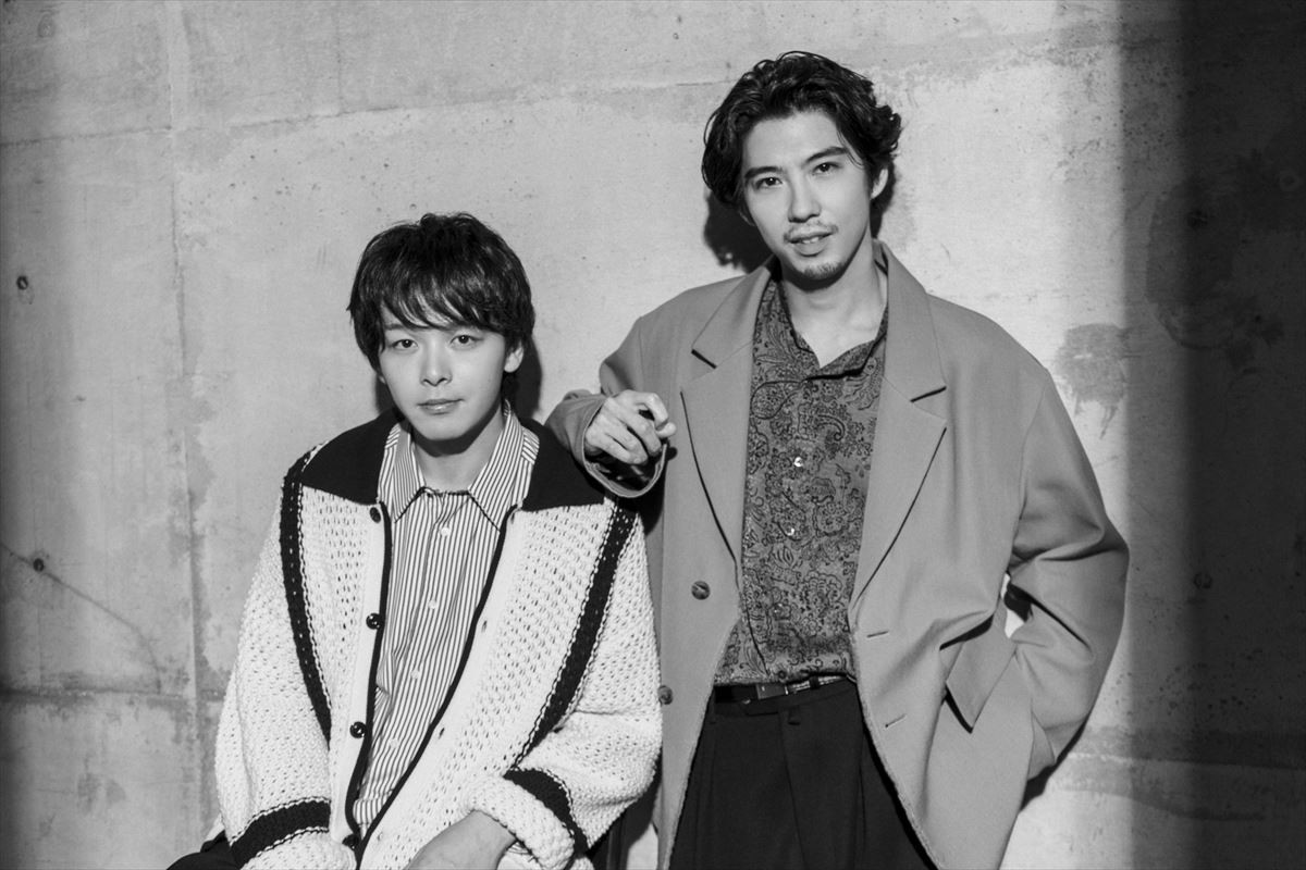 中村倫也＆賀来賢人「俺らは辛酸舐め組だから」　若手時代の苦悩を経て見つけた“仕事の向き合い方”とは