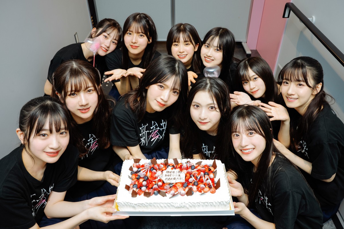 櫻坂46・三期生、欅坂46楽曲「語るなら未来を…」サプライズ披露　「新参者」全10公演完走