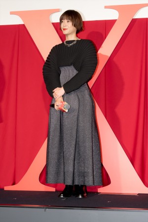 上野樹里、映画『隣人X -疑惑の彼女-』公開記念舞台挨拶に登場