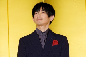 永山瑛太、映画『身代わり忠臣蔵』完成披露舞台挨拶に登場