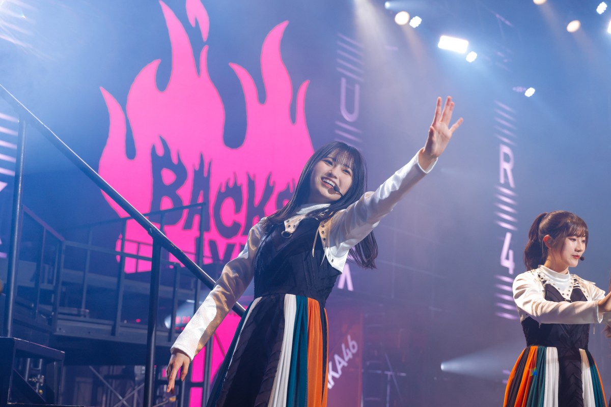 櫻坂46「BACKS LIVE!!」　“座長”井上梨名を筆頭に12人が涙と決意のパフォーマンス