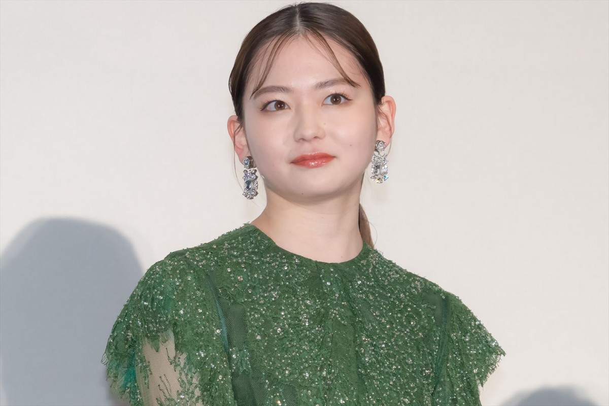 山田杏奈、山崎賢人の座長ぶりを絶賛「まさに“不死身の山崎”」